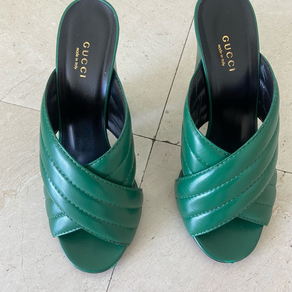 Gucci Women's Emerald Green Leather Mules